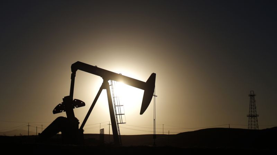 İngiltere ve Almanya stratejik petrol rezervlerini piyasaya sürmeye hazır