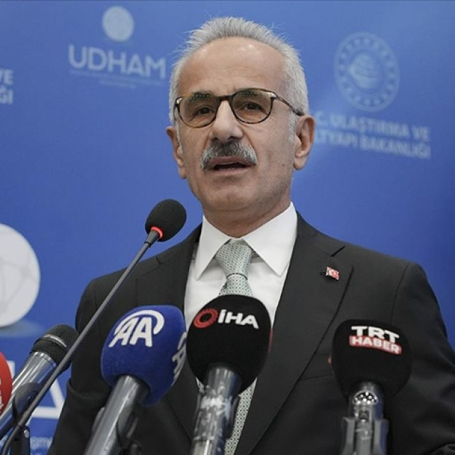 “Türkiye, Suriye ve Ürdün’le demiryolu hattını yenileyecek”