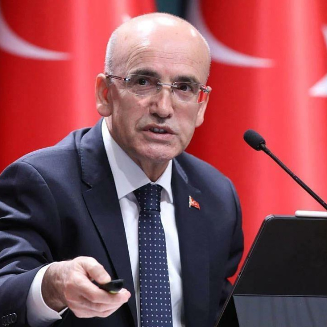 Şimşek: Eşel mobilin maliyeti iki ayda 2 milyar dolar