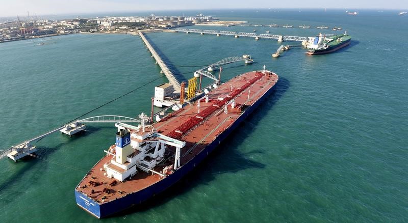 Rus bayraklı tanker yaptırımlı LNG yüklemesiyle bağlantılı