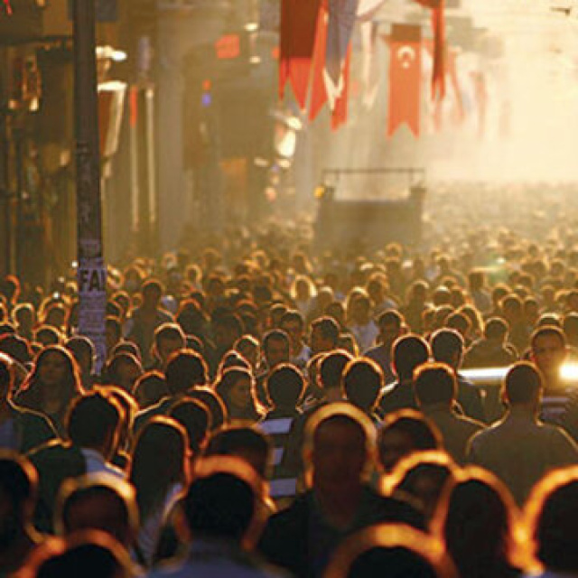 Türkiye’de gençlerin nüfustaki payı yüzde 14,8’e geriledi