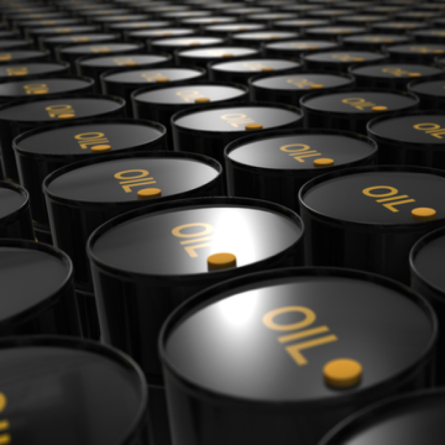 Petrol arz endişesiyle haftalık yükselişe yöneldi