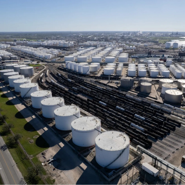 ABD’nin stratejik petrol rezervi 43 yılın en düşük seviyesinde