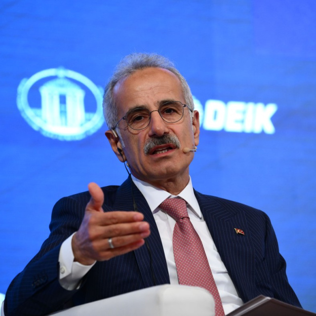 Uraloğlu: Hürmüz’deki Türk gemilerinin tamamı güvenle çıkış yaptı