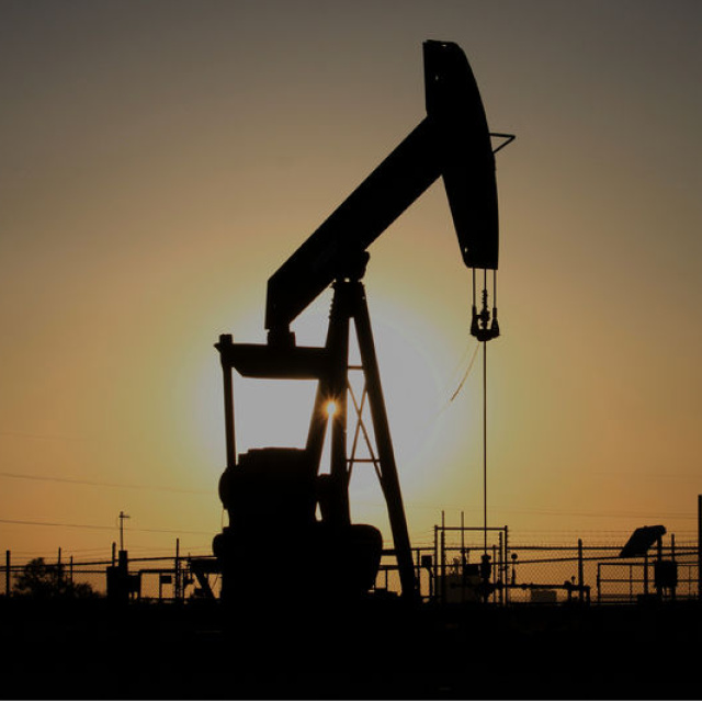 Petrol, Hürmüz Boğazı’ndaki arz artışıyla geriledi