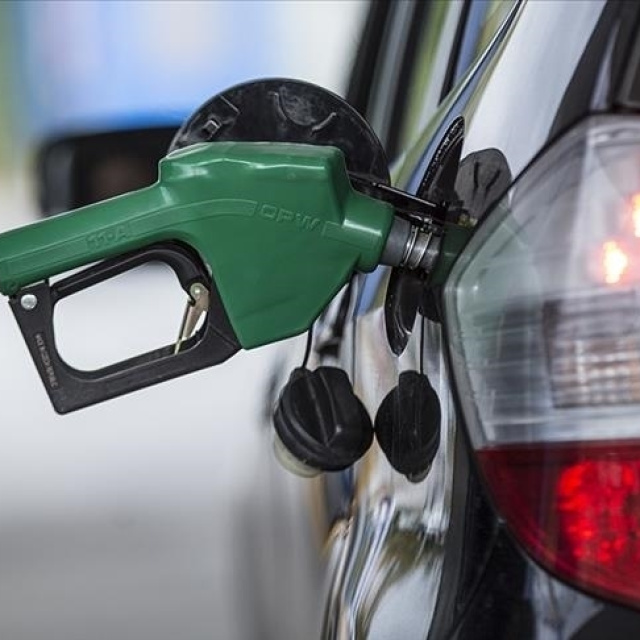 Benzine zam yapıldı